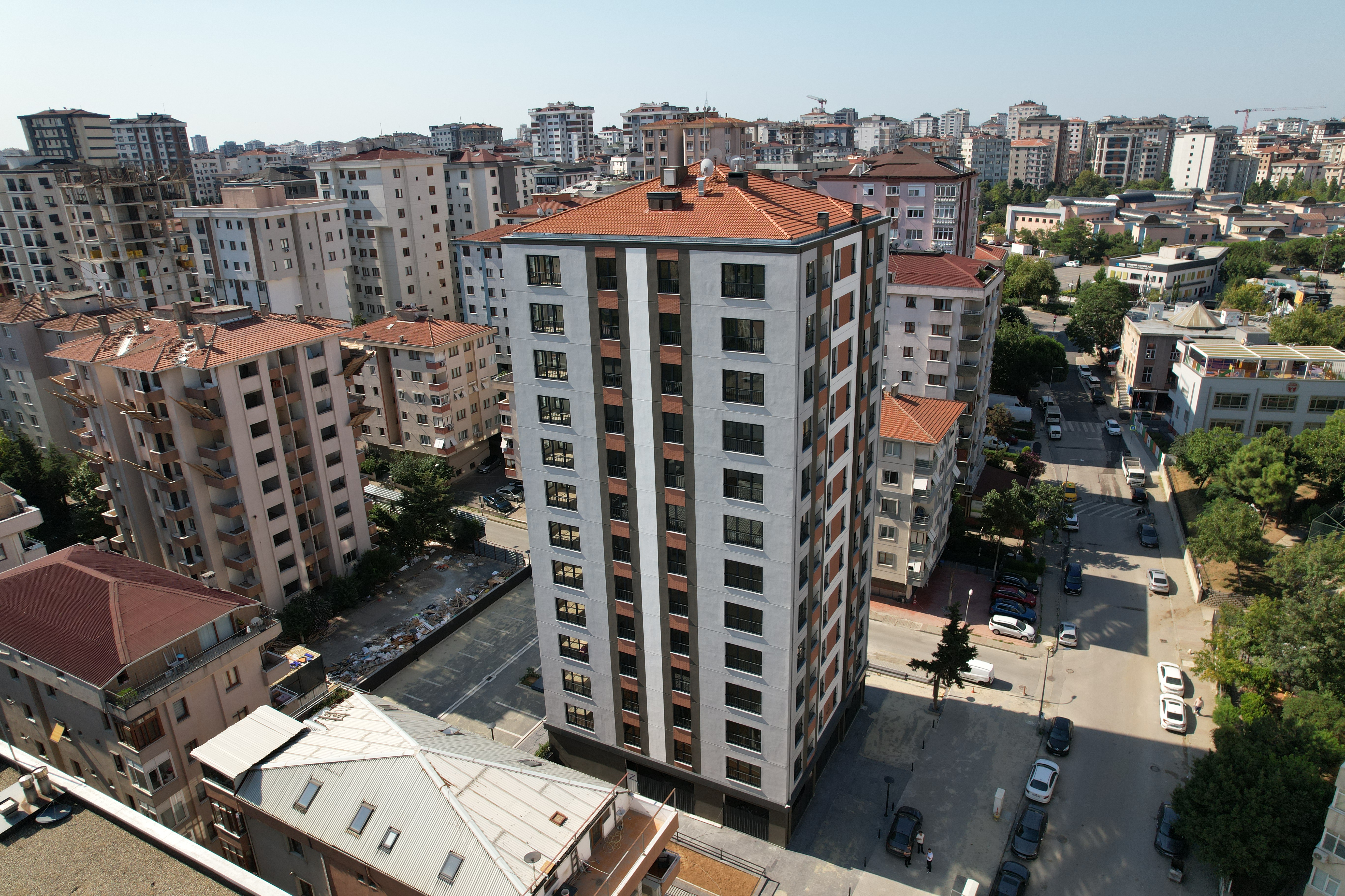 KADIKÖY GÖKAY APARTMANI