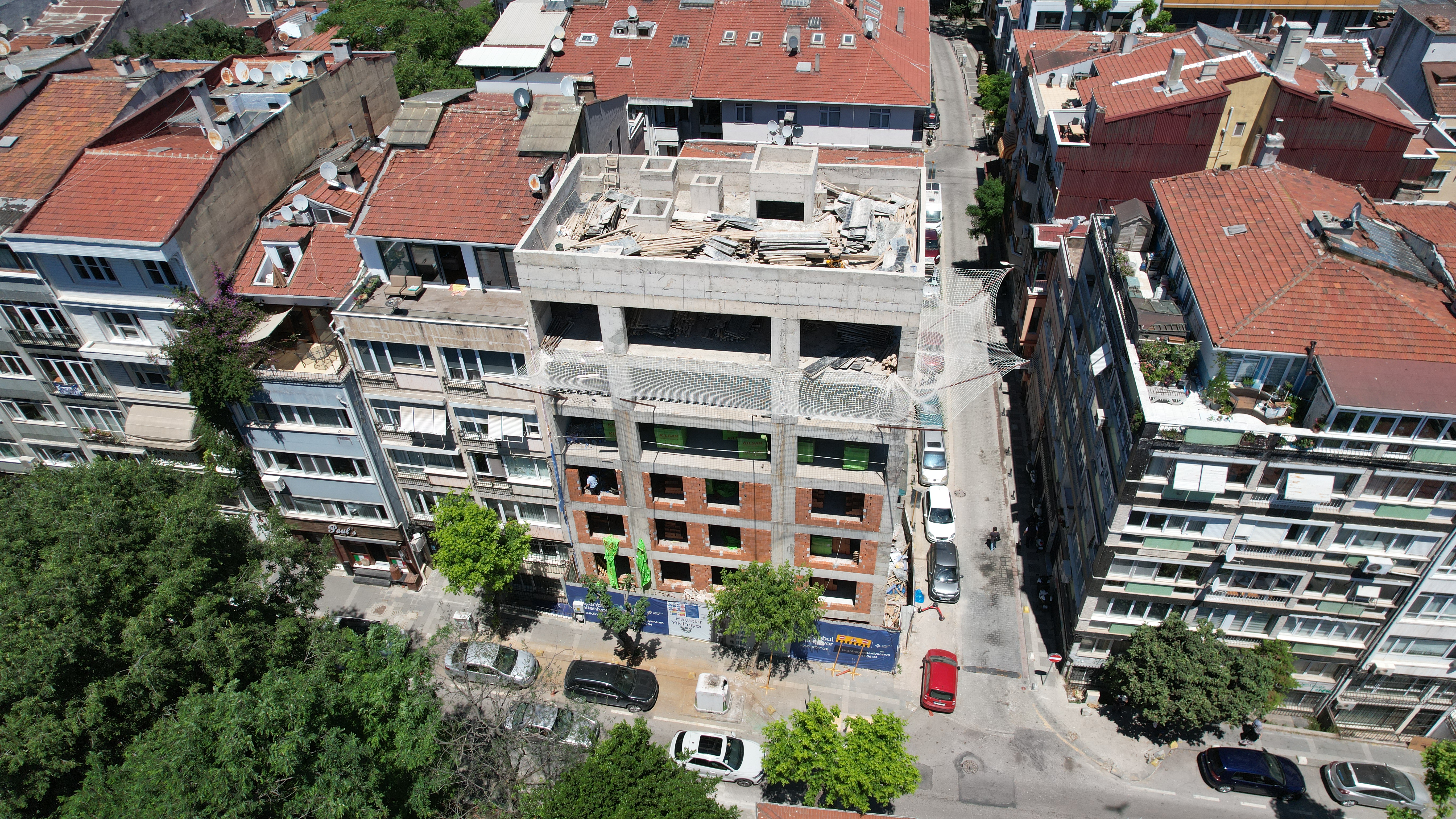 KADIKÖY ADİL PAŞA APARTMANI