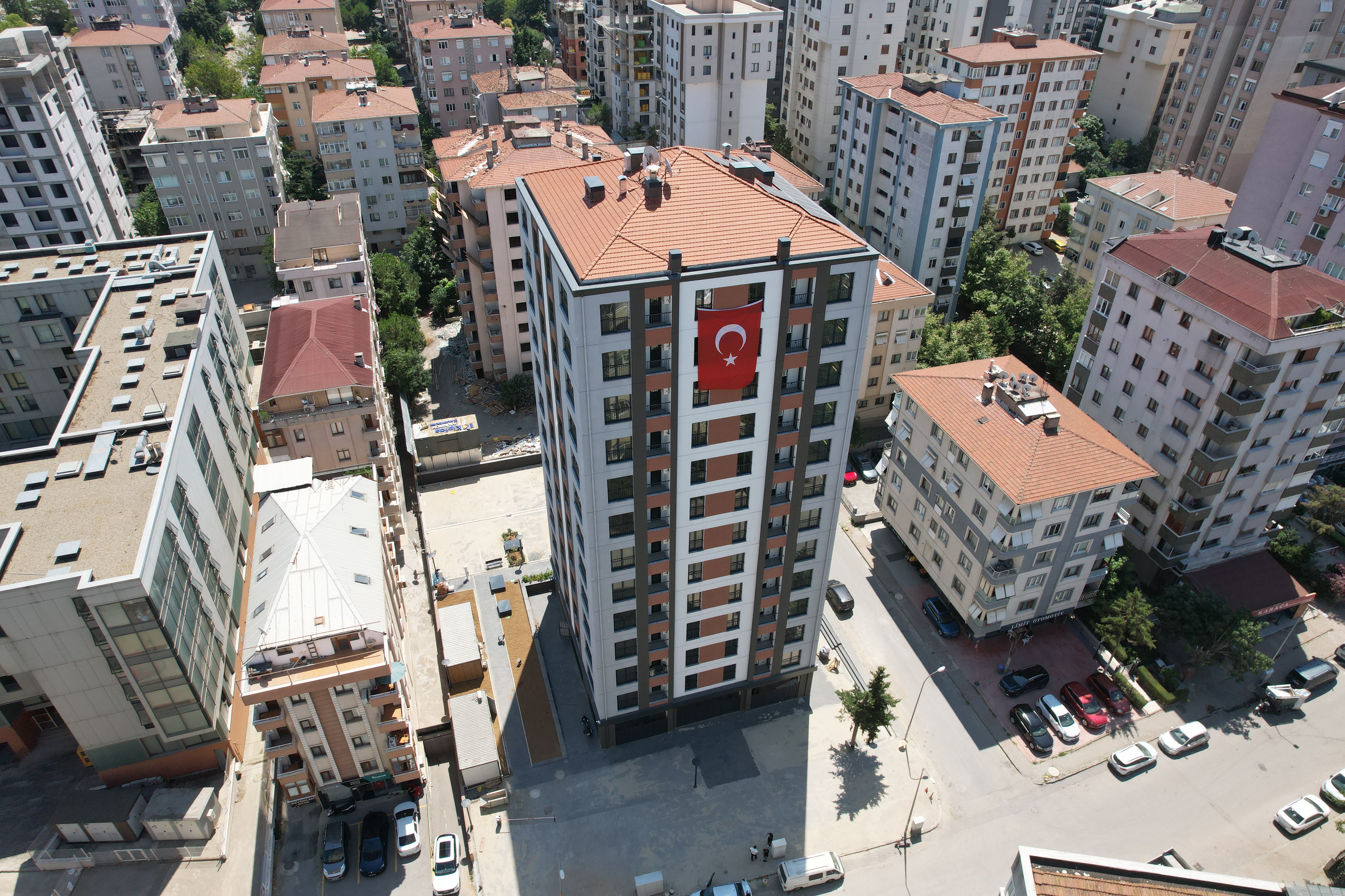 KADIKÖY GÖKAY APARTMANI