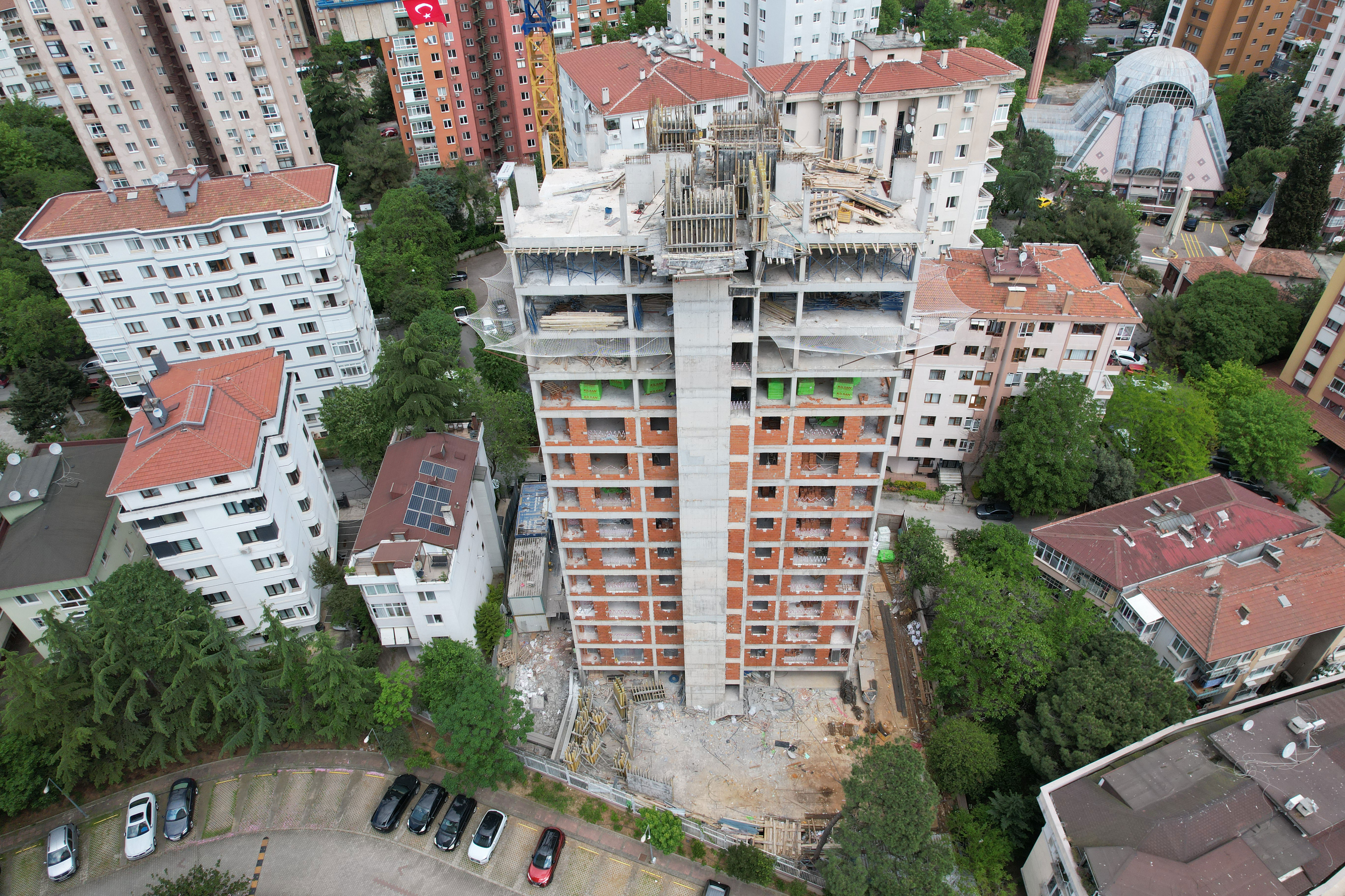 KADIKÖY TEKİN APARTMANI