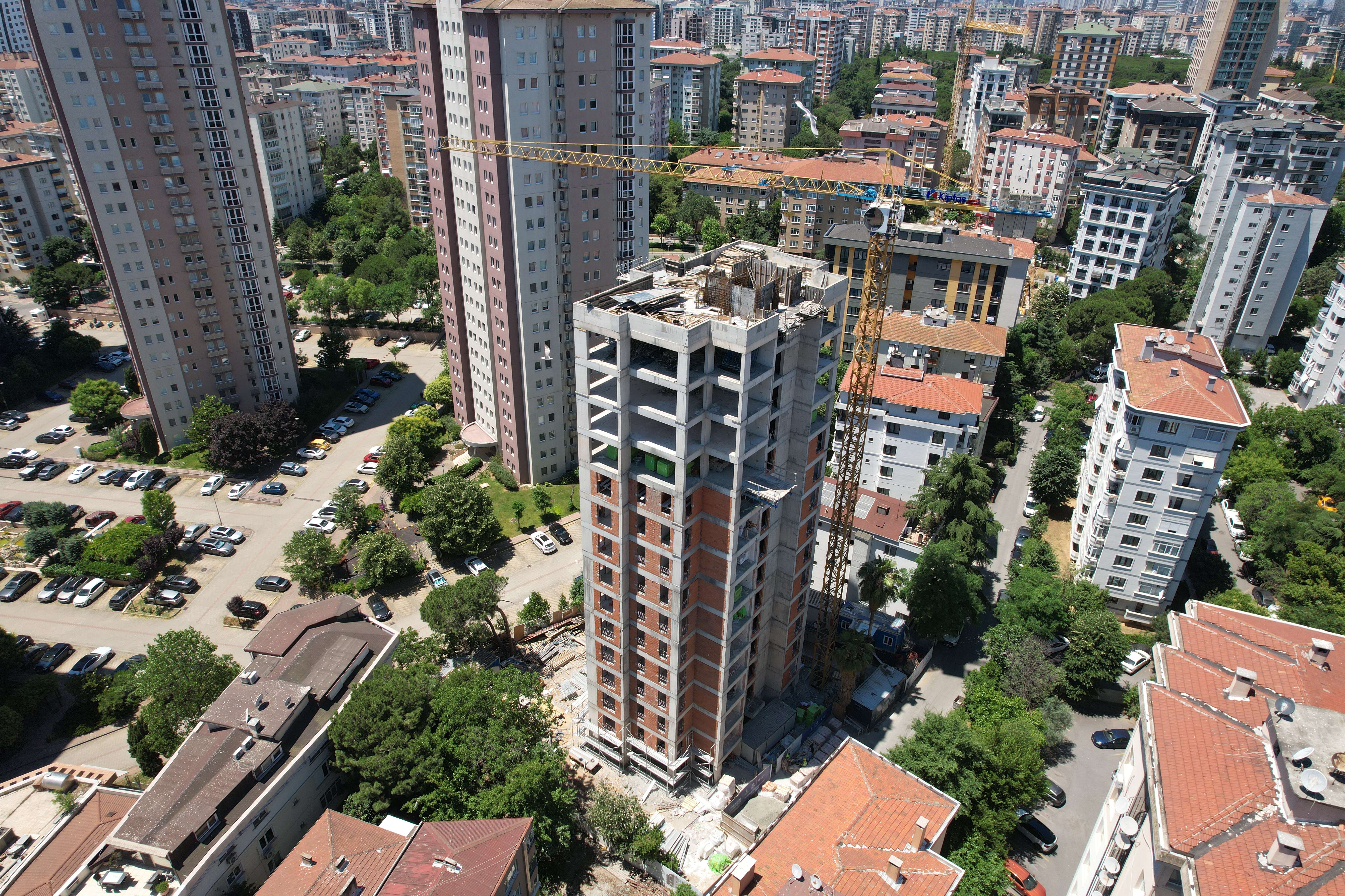 KADIKÖY TEKİN APARTMANI
