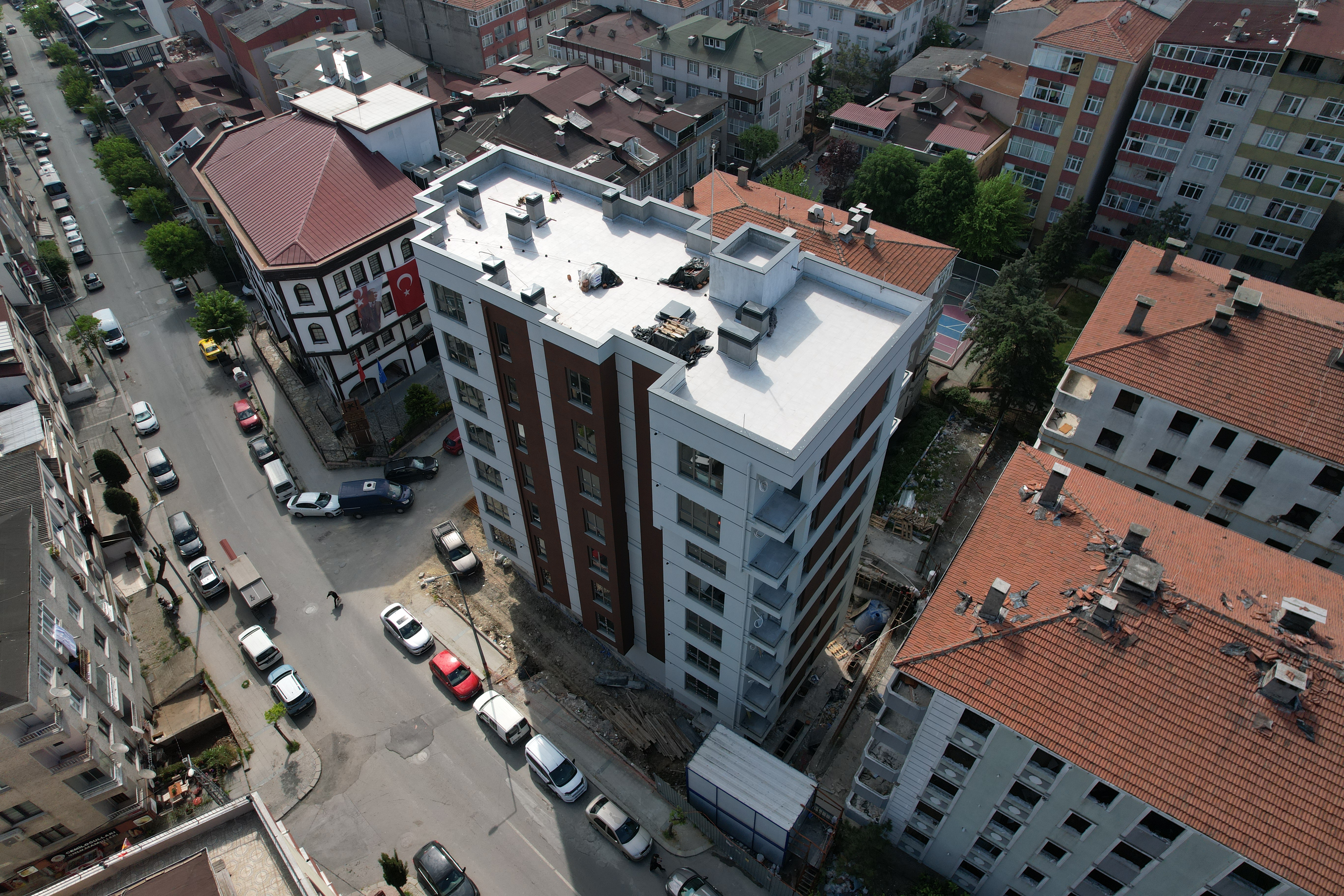 KÜÇÜKÇEKMECE ÖZFEZA SİTESİ E BLOK