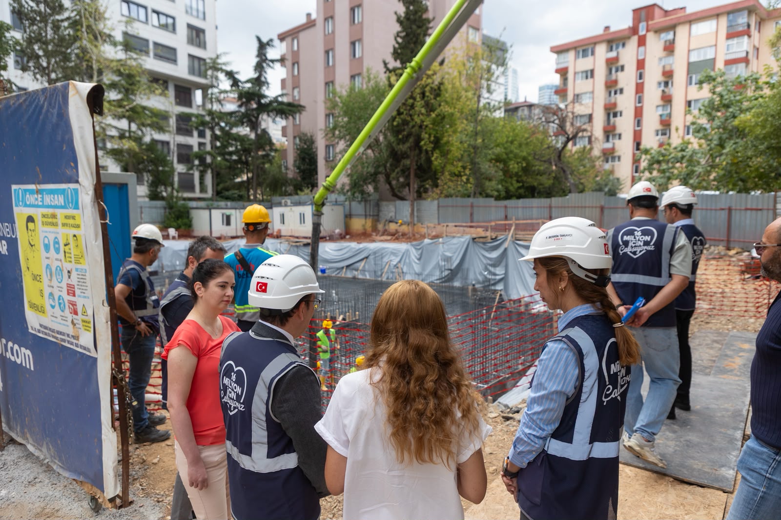İSTANBUL YENİLENİYOR KAPSAMINDA KADIKÖY’DE DUYGU APARTMANI’NIN YERİNE İNŞA EDİLECEK PROJENİN TEMELİ ATILDI - fotoğraf 3
