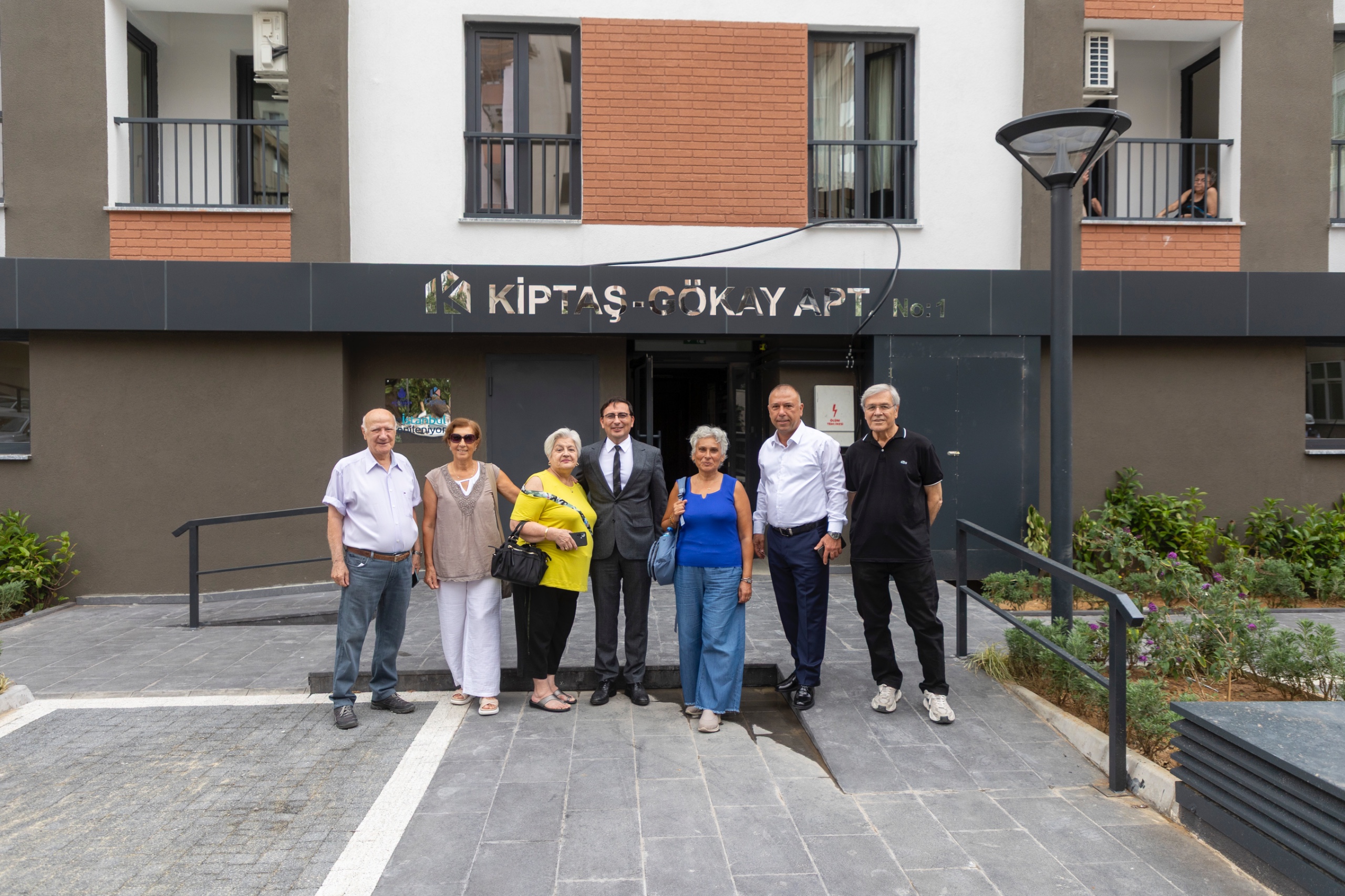 KADIKÖY KİPTAŞ GÖKAY APARTMANI HAK SAHİPLERİNE TESLİM EDİLDİ - fotoğraf 1